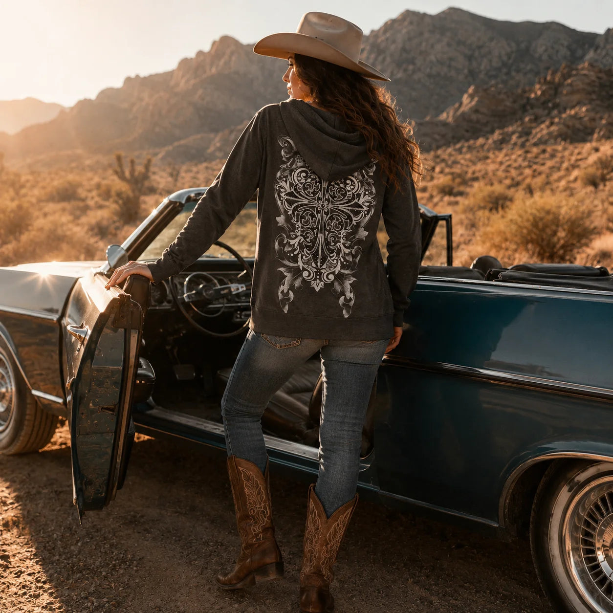 Women’s Western Scroll Cross Zip-Up Hoodie