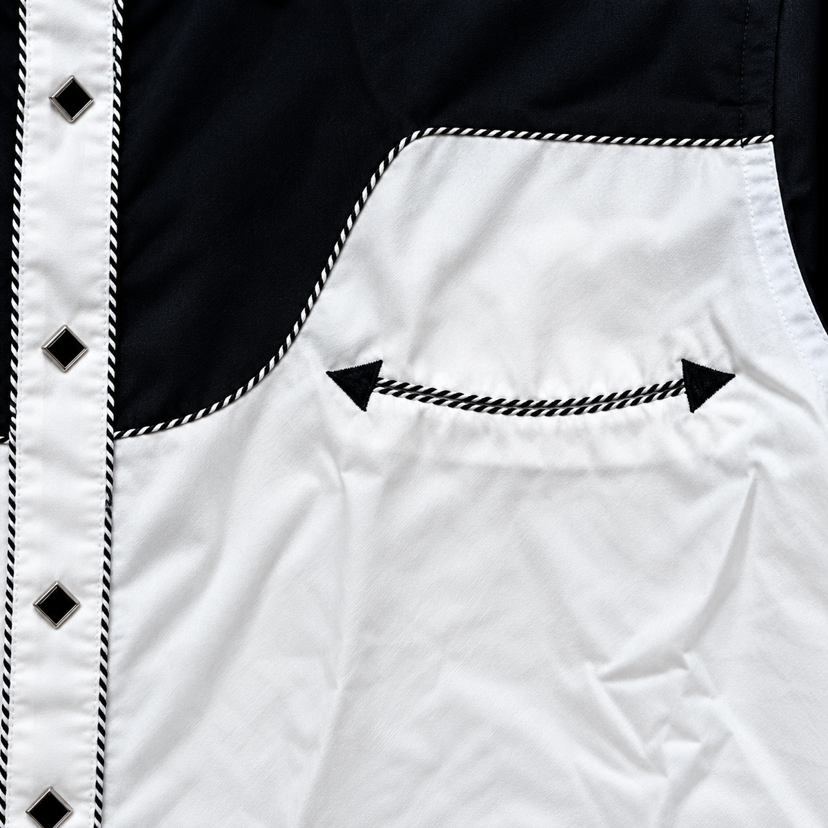 Men’s Classic Black & White Retro Western Snap Shirt