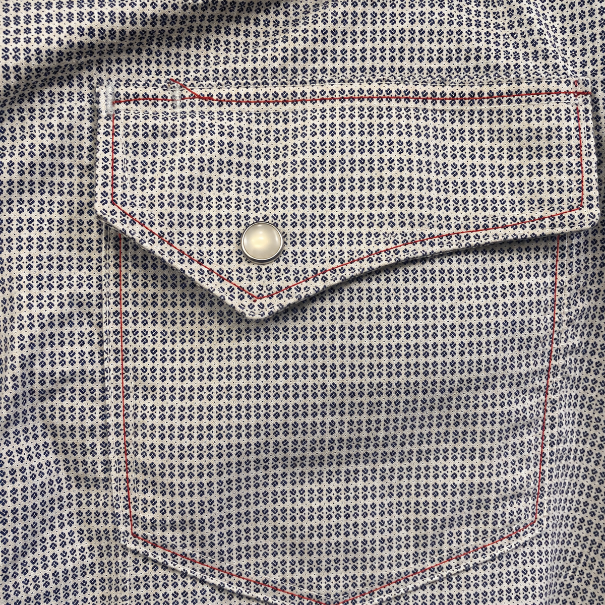 White Patterned Western Snap Pocket Detail